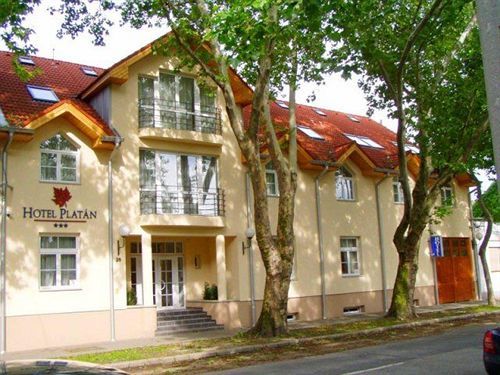 Hotel Platan Szekesfehervar Exterior photo